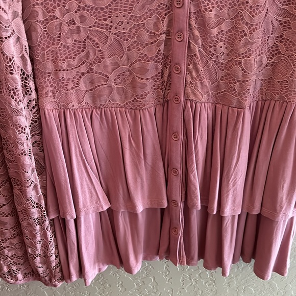 TORRID Blouse - Picture 3 of 4